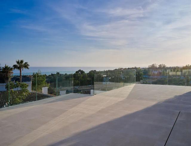 Imagen 2 de Complex of 8 luxury villas in Marbella with sea and golf course views.