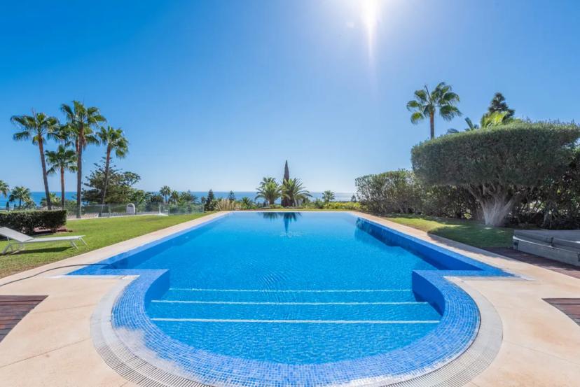 Luxury Villa with Pool, Tropical Gardens and Sea Views in East Marbella image 2
