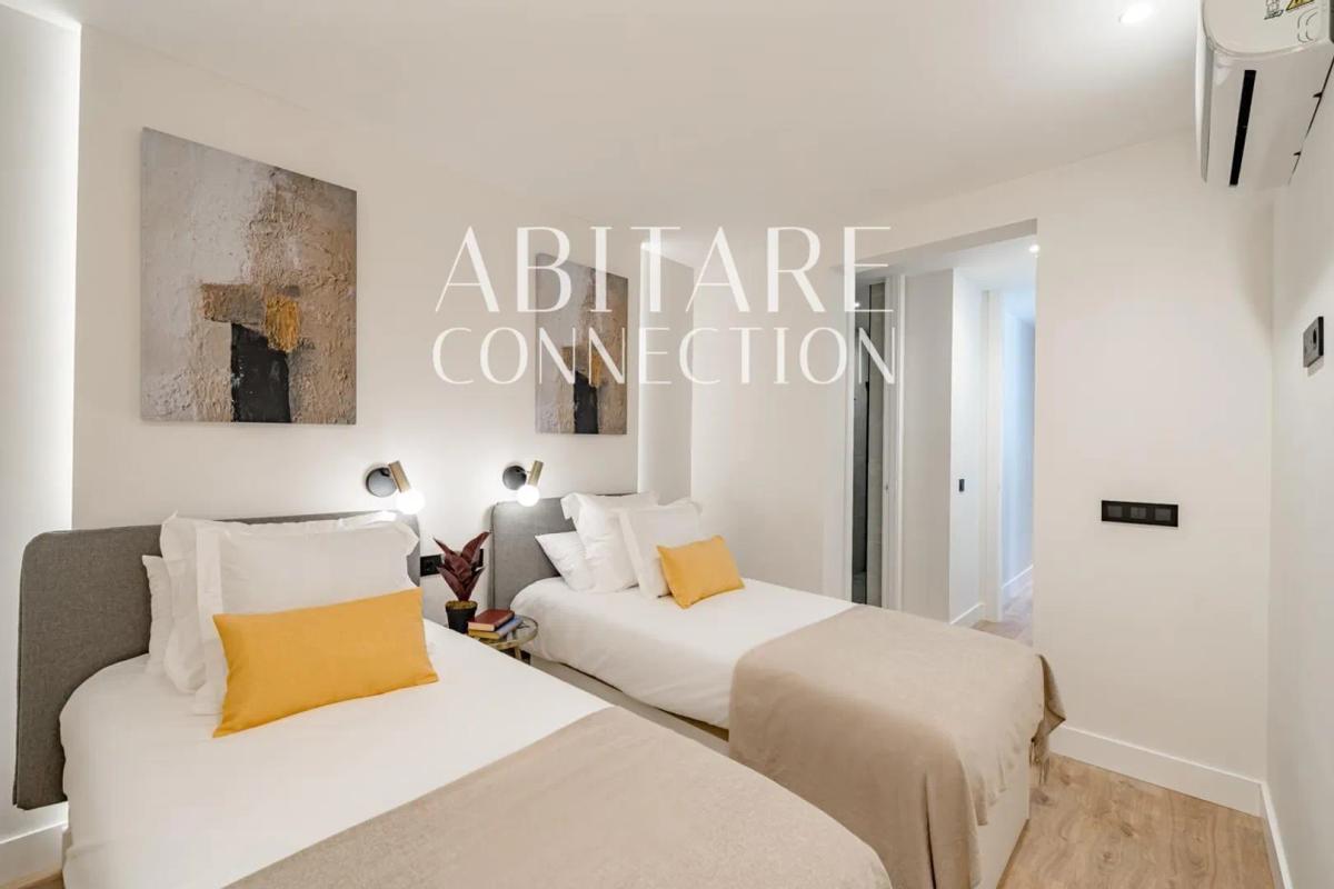 Imagen 1 de Luxury property in Chueca, Madrid, with 3 bedrooms and designer furniture