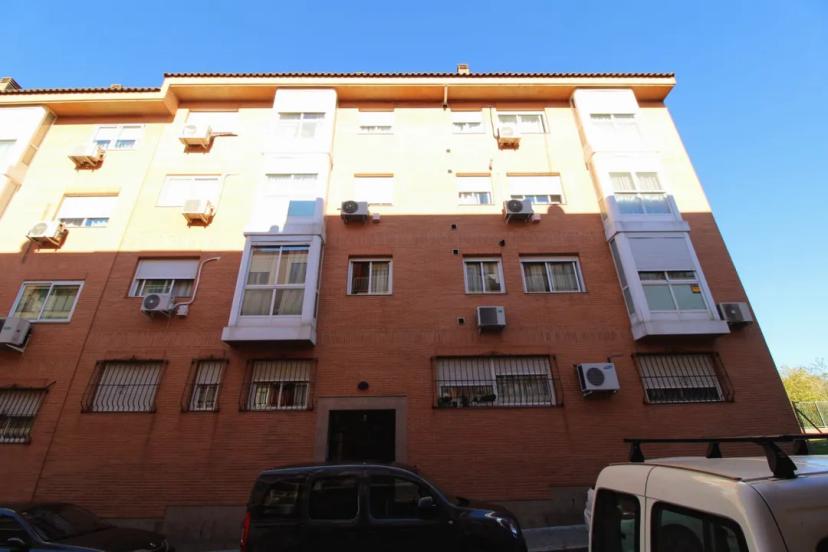 Apartment for sale with storage room and parking space (optional) in Ascao image 1