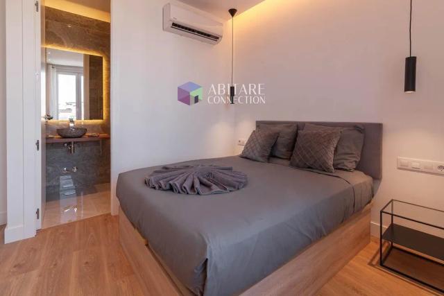 Imagen 4 de Renovated and furnished apartment in Malasaña, Pez Street 29