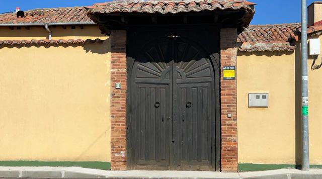 Imagen 4 de Casa solariega del S.XVIII restaurada en Banuncias : Oportunidad única para inversión rural en LEON