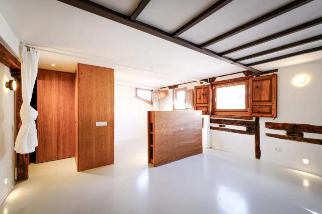 Imagen 4 de Exclusivo apartamento en el corazón histórico de Madrid. Una joya renovada con lujo y estilo