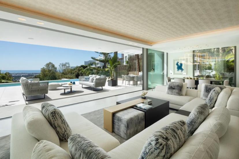 Luxury Villa in La Quinta image 1