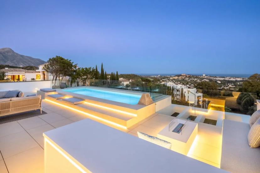 Luxury Villa in La Quinta image 2