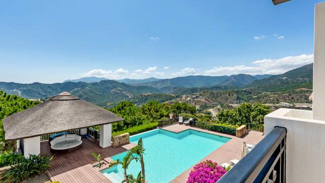 Imagen 2 de Villa La Zagaleta: Panoramic Views and Luxury