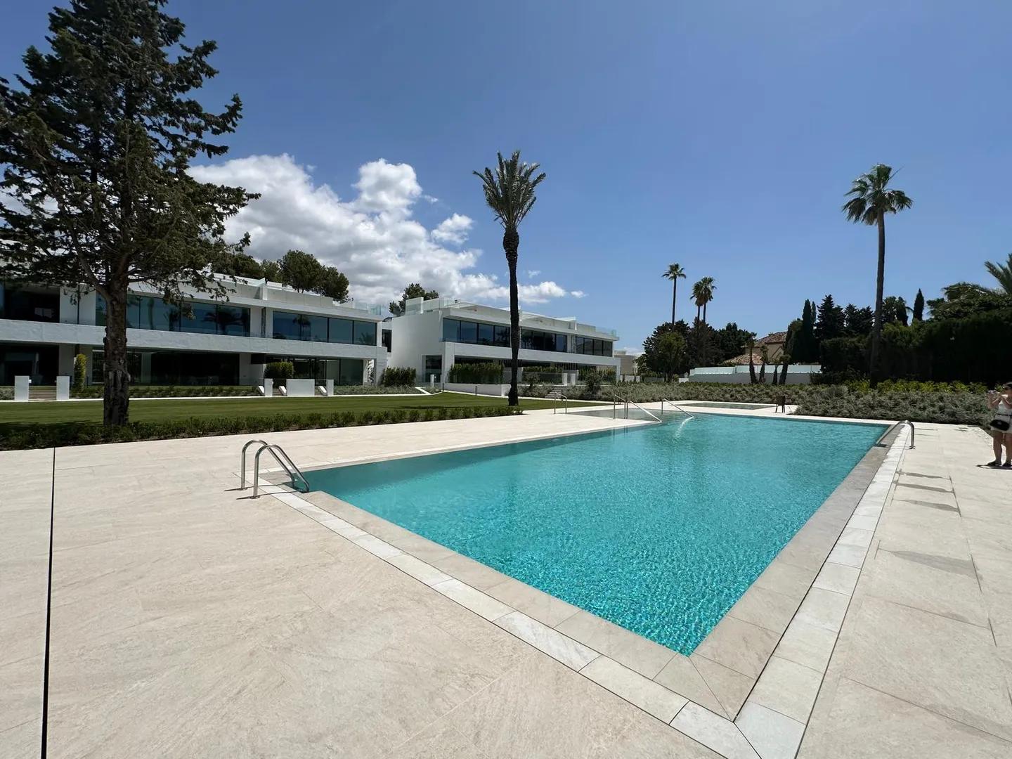 Luxury villa in Nueva Andalucía with sea views