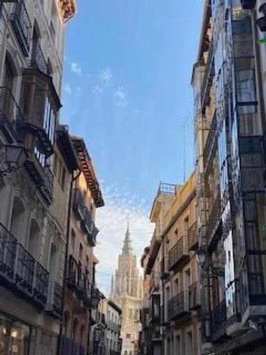 Imagen 2 de “Una Oportunidad Única en pleno casco histórico de Toledo con vistas a la Catedral”