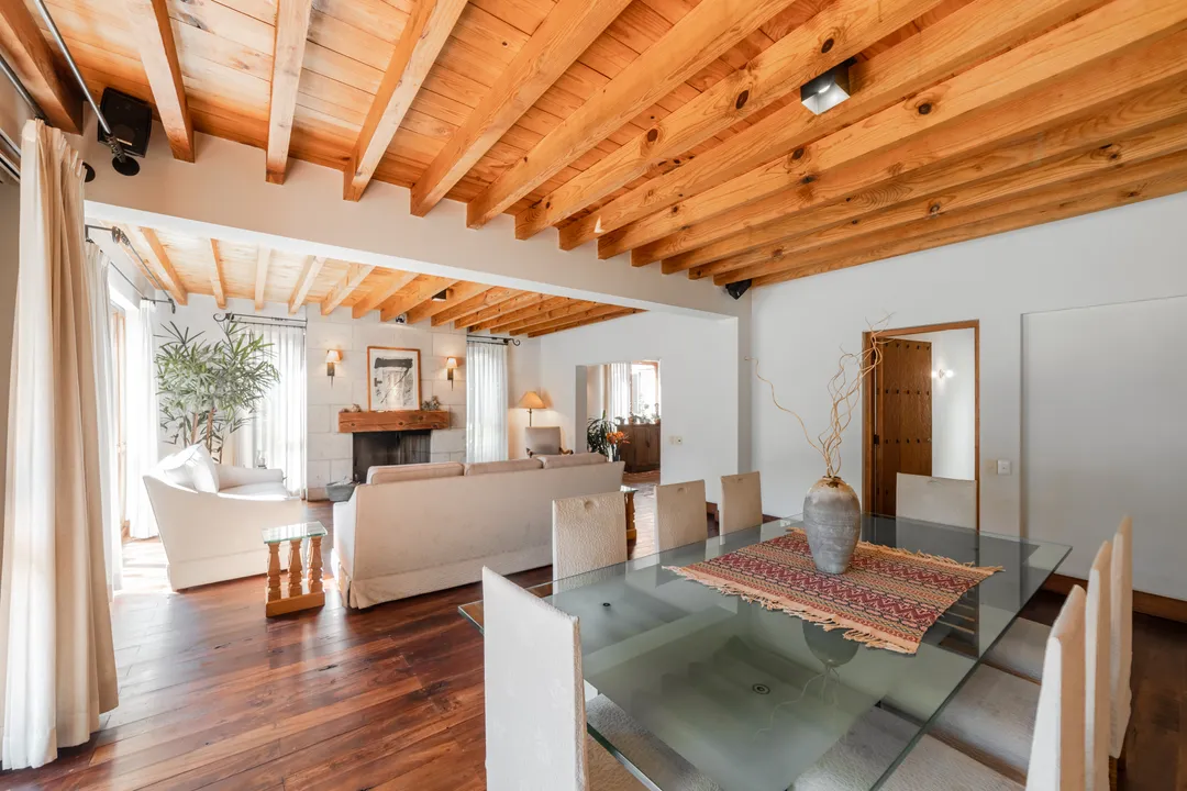 Fuente de las Pirámides VII image 6