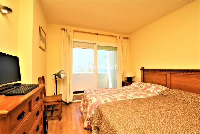 Imagen 4 de Apartment in Calahonda with sea views