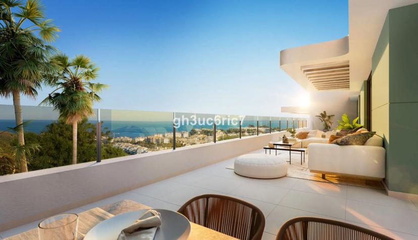Luxury penthouse with sea and golf course views in Calanova