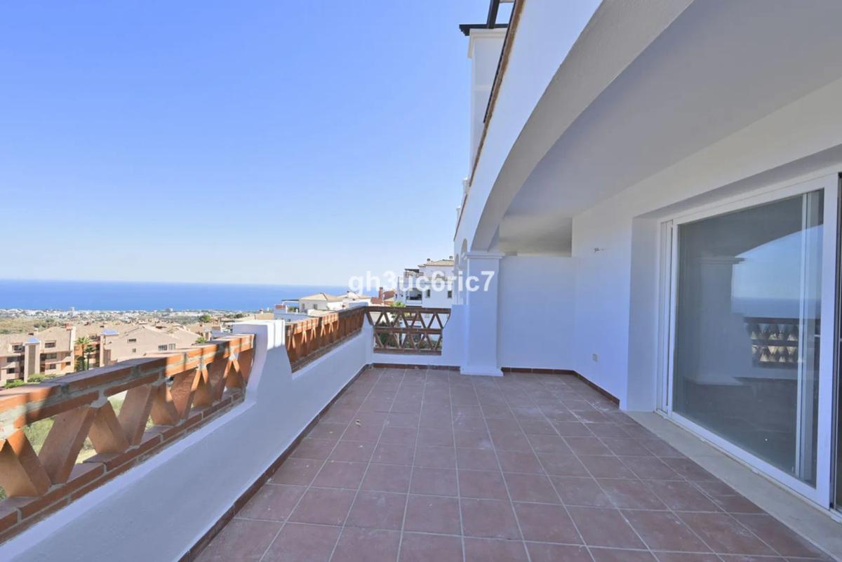 Imagen 1 de Brand new apartment with sea views in Calahonda