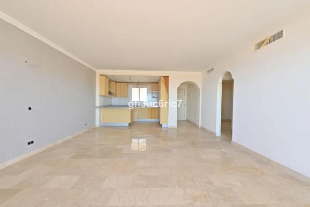 Imagen 3 de Brand new apartment with sea views in Calahonda