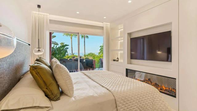 Imagen 5 de Apartamento de playa renovado con vistas y acceso directo a la playa